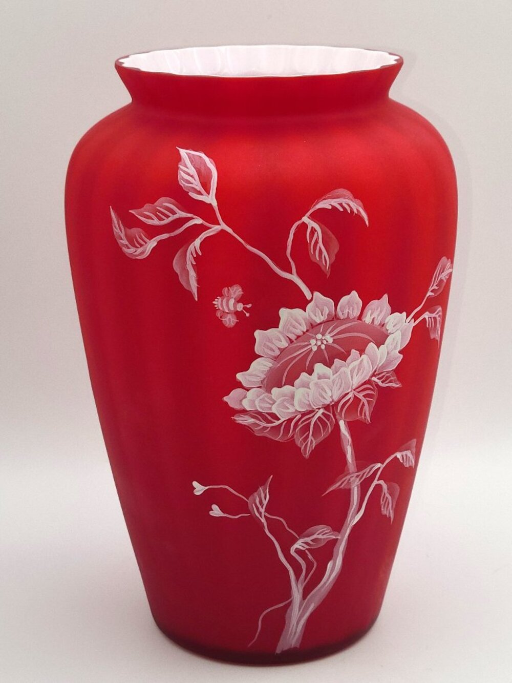 Fenton 2006 Connoisseur Collection Red Sunflower Vase 623/1500 8.5" H FREE SHIP